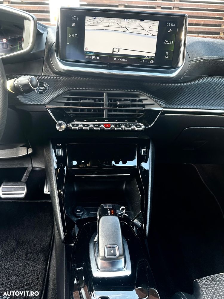 Peugeot 2008 PureTech 130 EAT8 GT Exclusive - 15