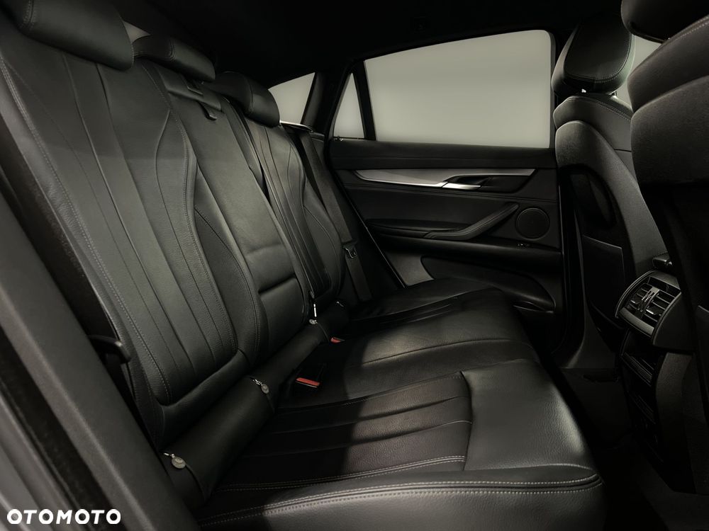 BMW X6 xDrive30d - 13