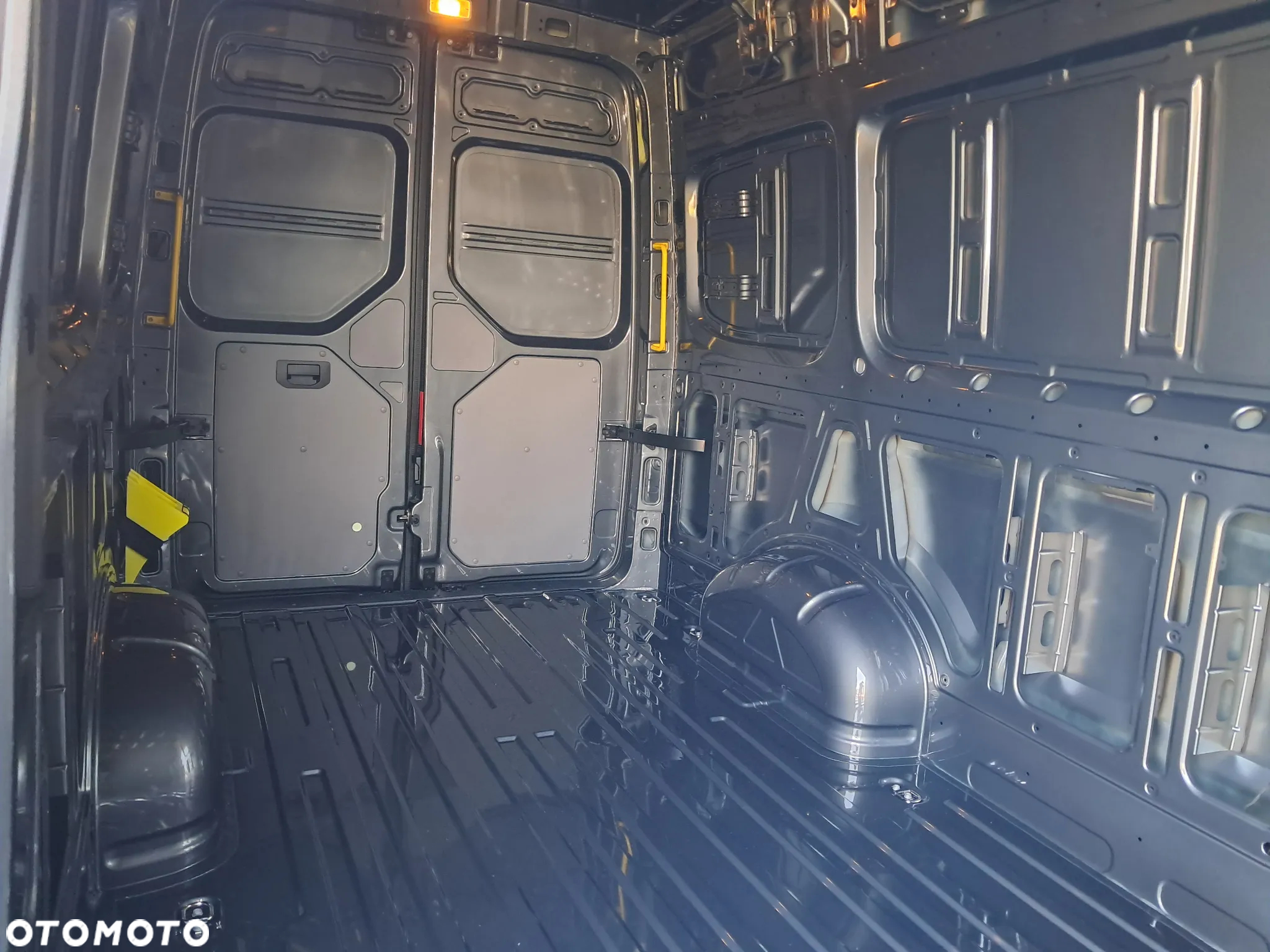 Volkswagen Crafter - 8