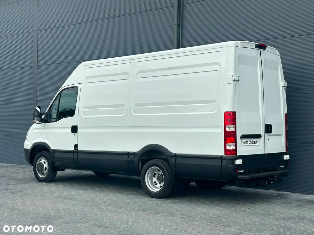 Iveco Daily 40C18 35C18 3.0 HPI L3H2 Średniak **Hak 3,5t.**NA BLIŹNIAKACH**Sprowadzony**2011R** - 4