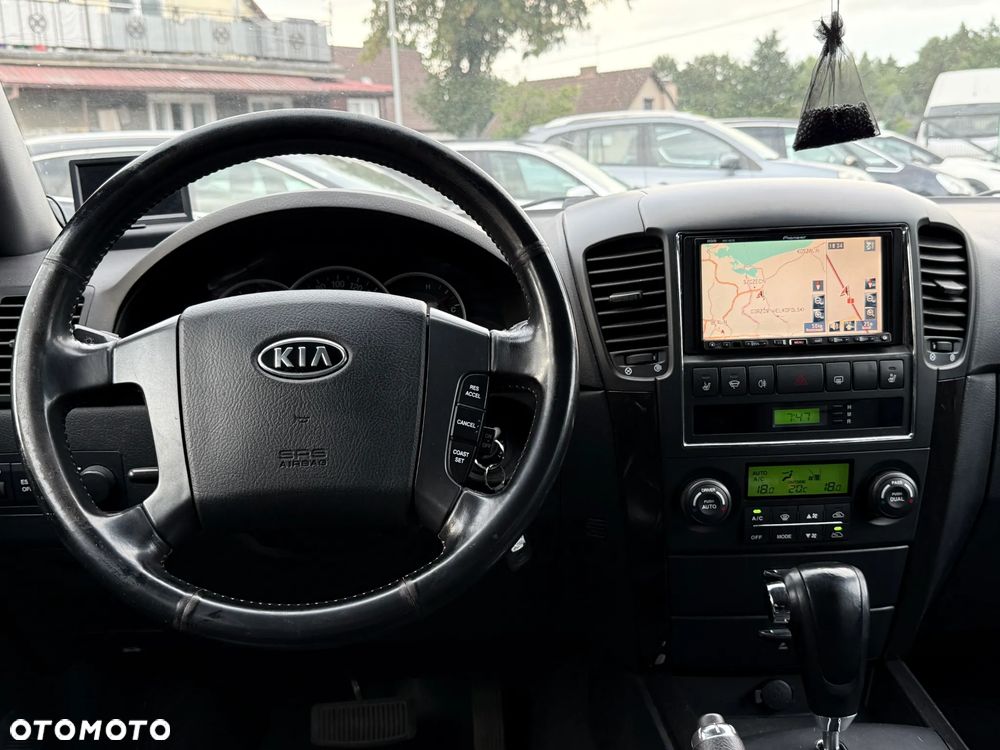 Kia Sorento - 16