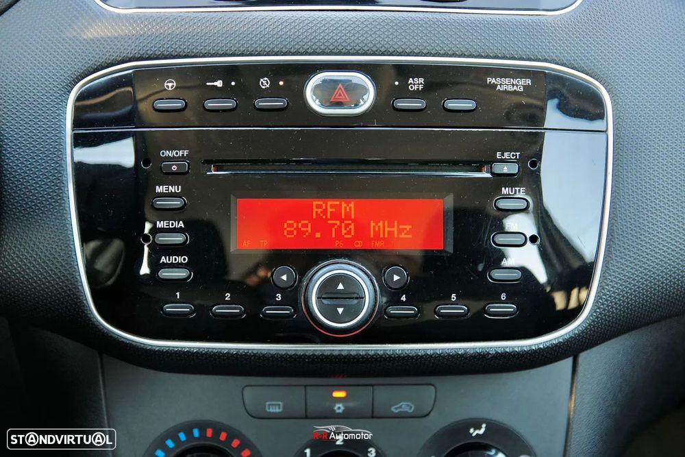 Fiat Punto 1.3 M-Jet Lounge S&S - 19