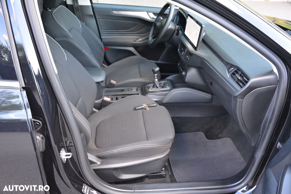 Ford Focus 1.0 EcoBoost Hybrid TITANIUM X - 11