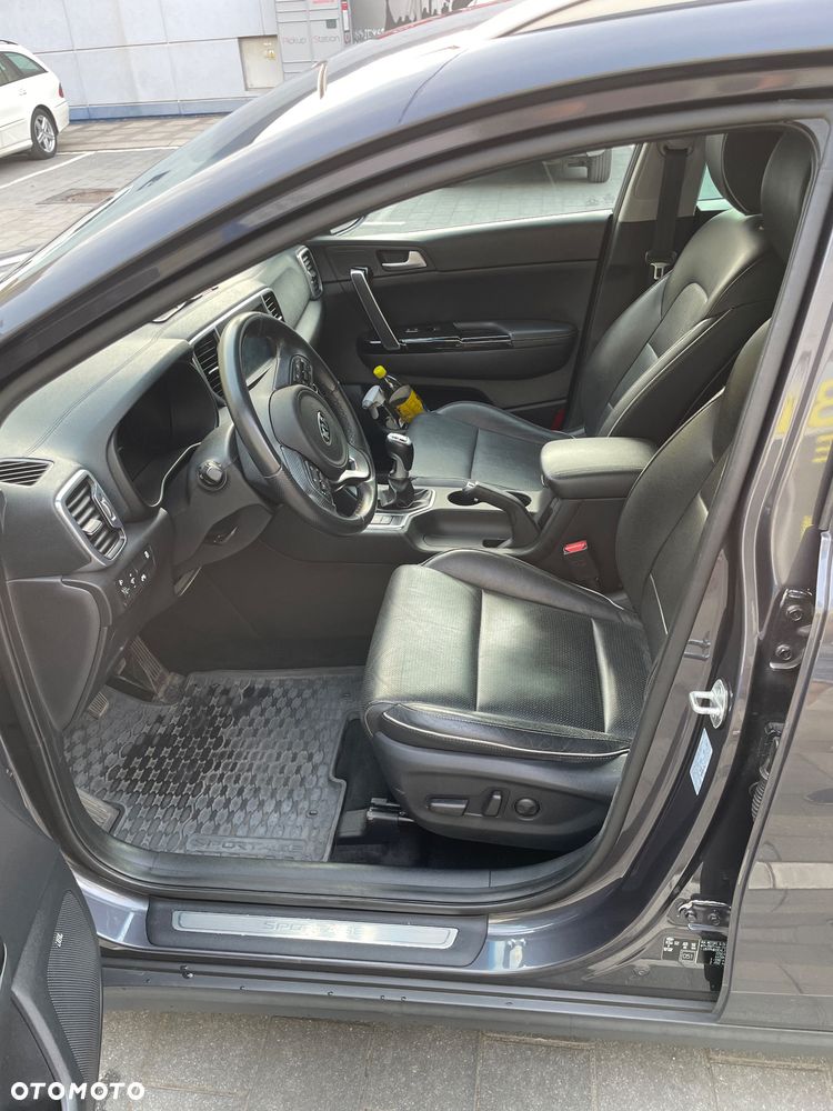 Kia Sportage 2.0 CRDI L AWD - 26