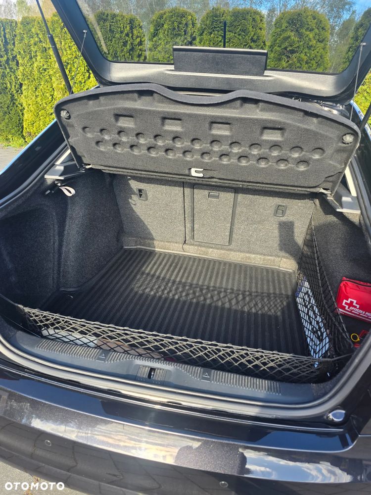 Skoda Octavia 1.6 Ambiente - 2