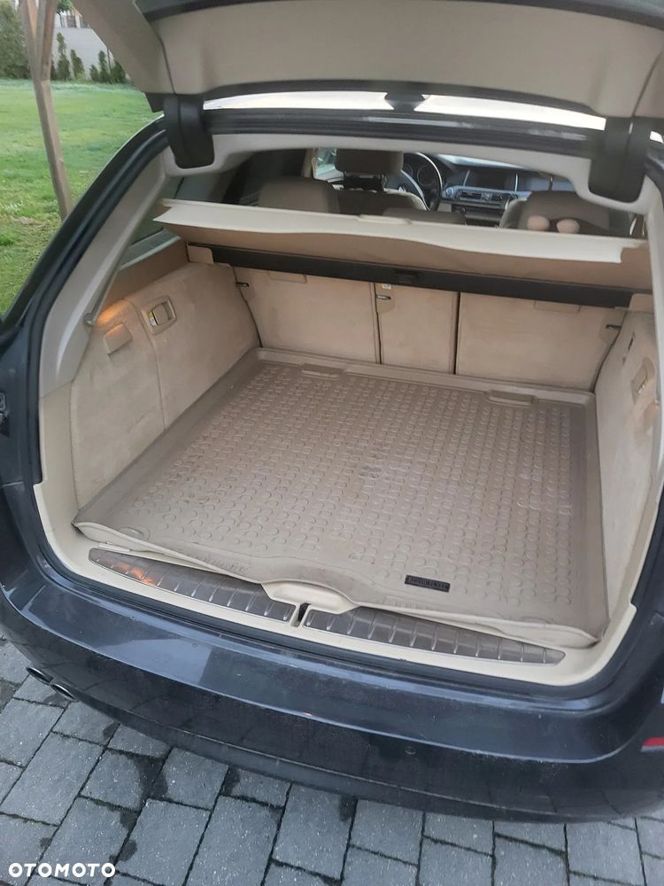 BMW Seria 5 ver-520d - 12