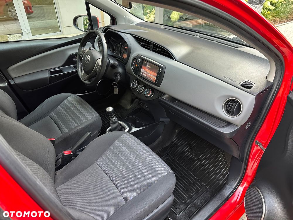 Toyota Yaris 1.33 Premium EU6 - 9