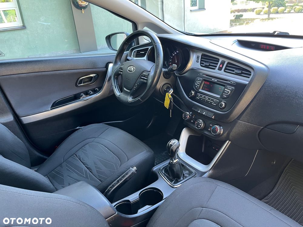 Kia Ceed 1.6 GDI Spirit - 6