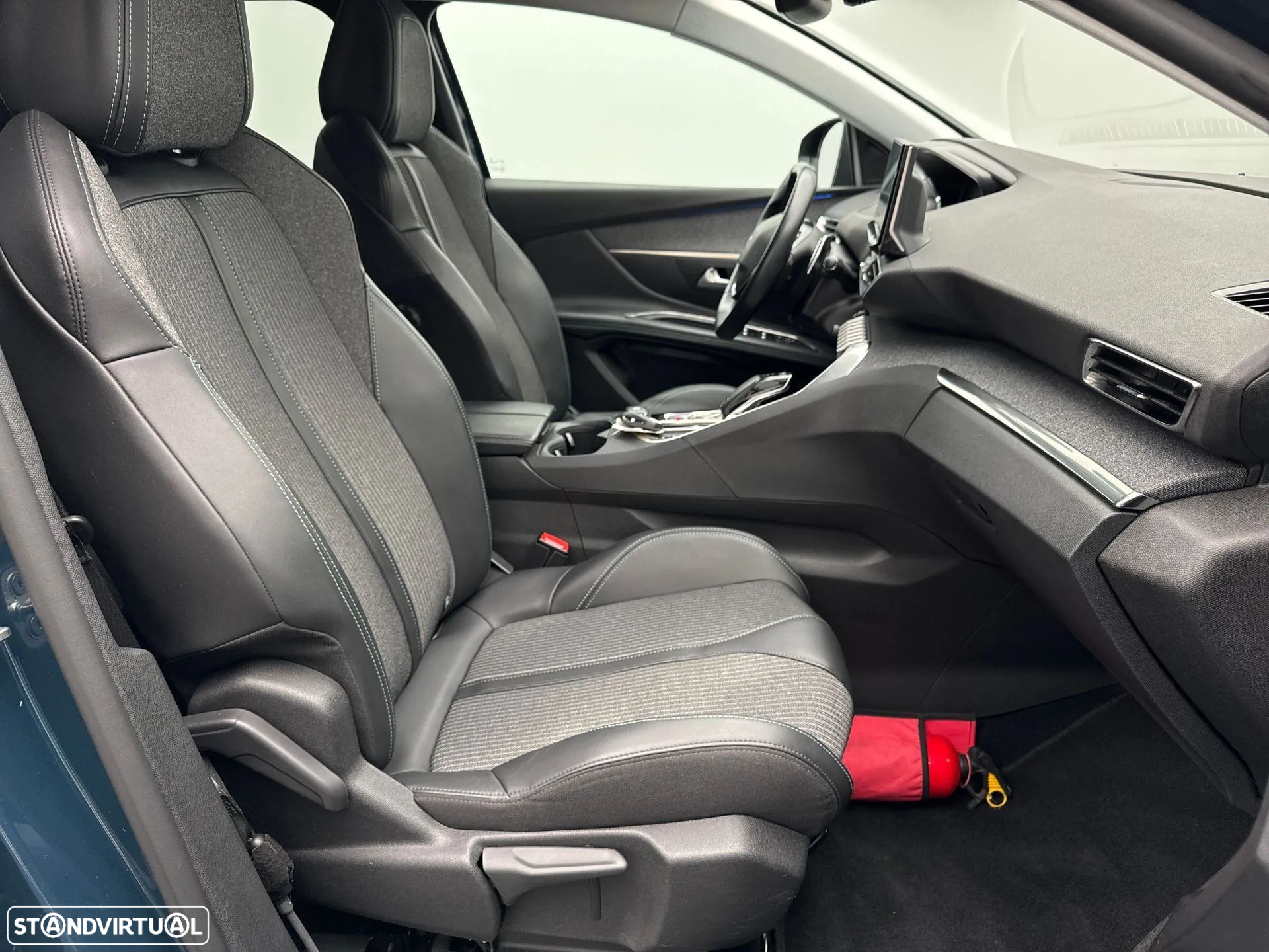 Peugeot 3008 1.5 BlueHDi Active Pack EAT8 - 12