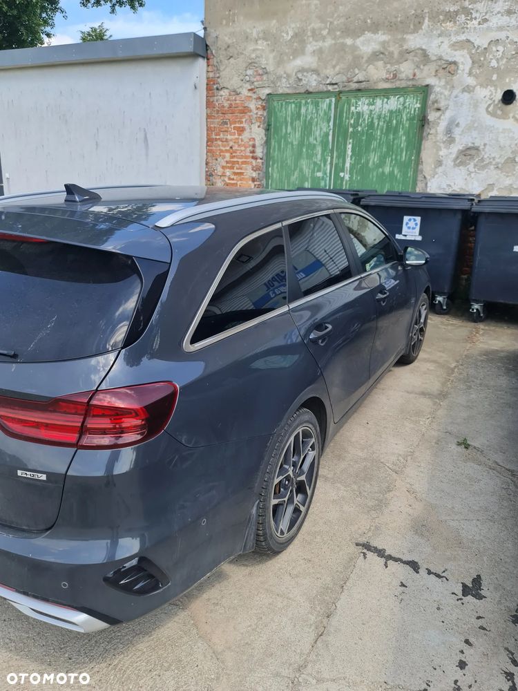 Kia Ceed 1.6 GDI PHEV Business Line DCT - 3