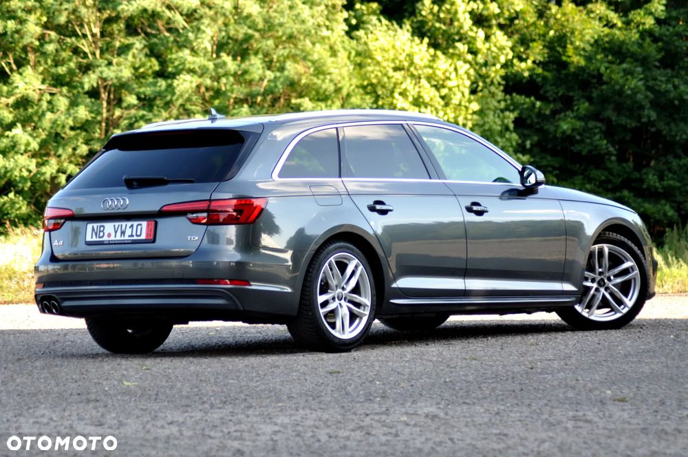 Audi A4 Avant 2.0 TDI S tronic - 4