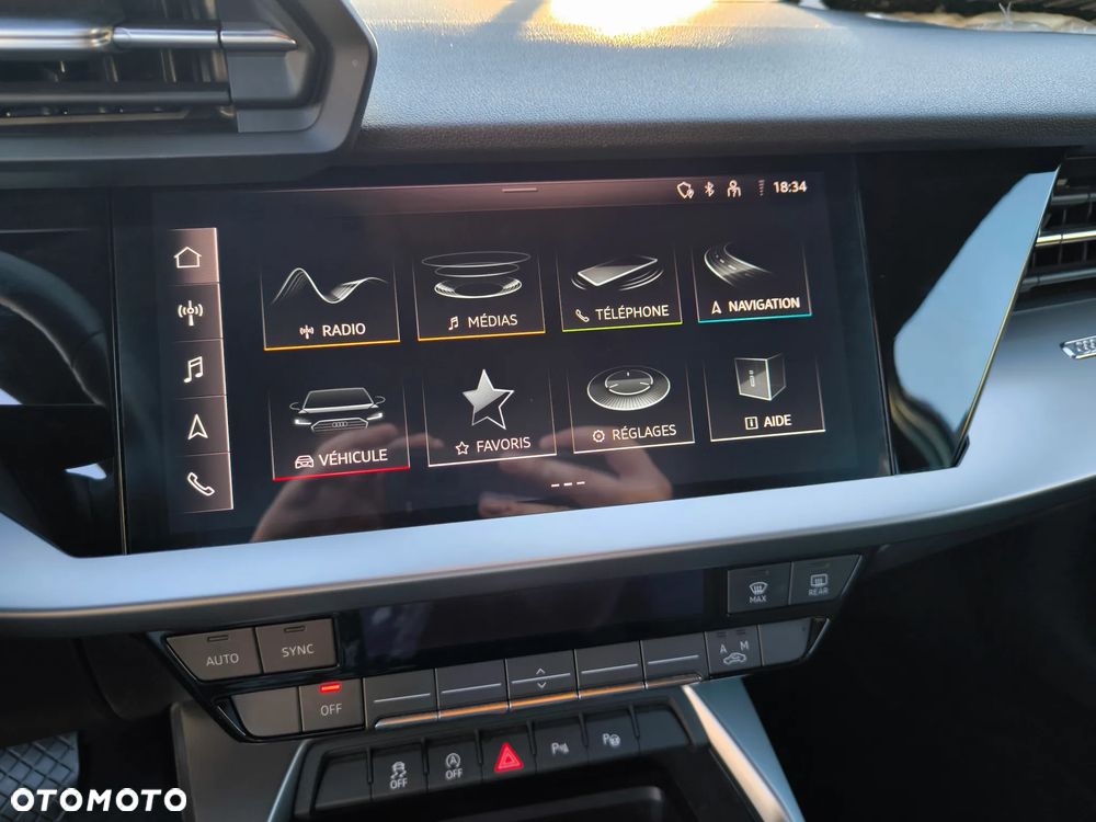 Audi A3 Sportback 35 TFSI S tronic - 10