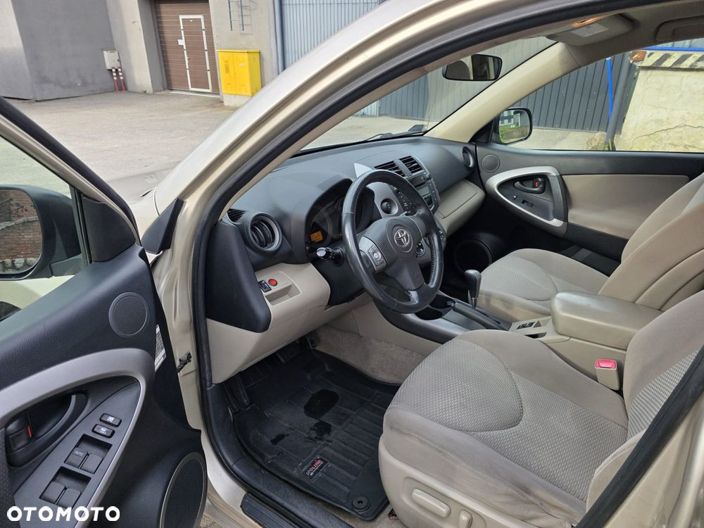 Toyota RAV4 2.5 VVT-i Base 4x2 - 12