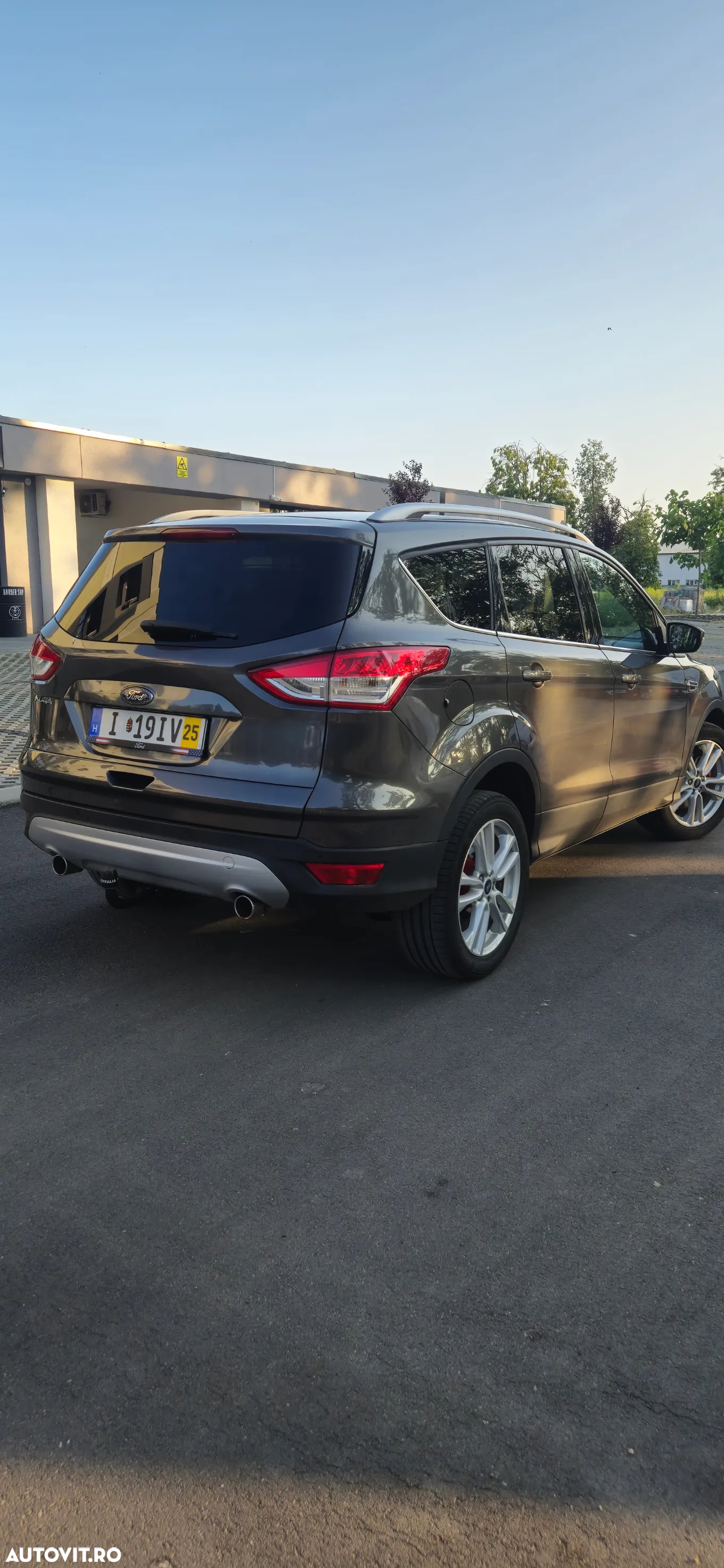 Ford Kuga 2.0 TDCi 2WD Titanium - 3
