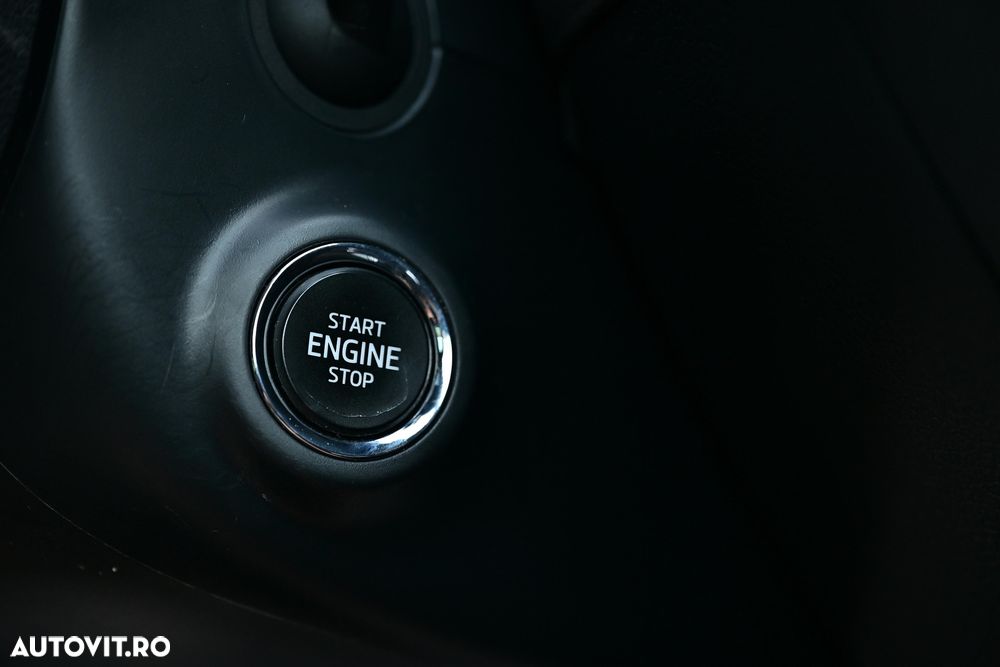 Skoda Superb 2.0 TDI DSG Sportline - 36