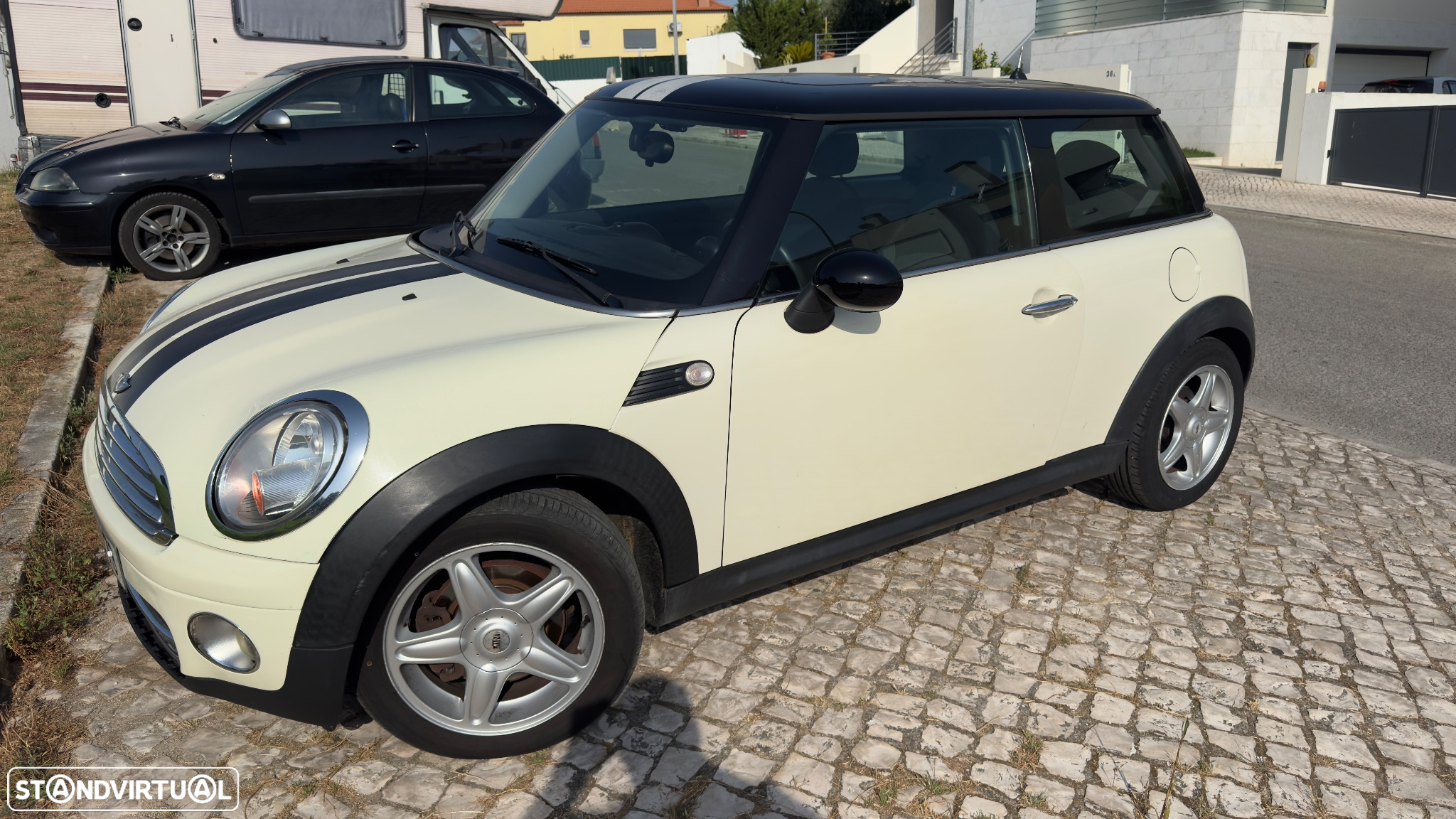 MINI 3 Portas Cooper D - 2