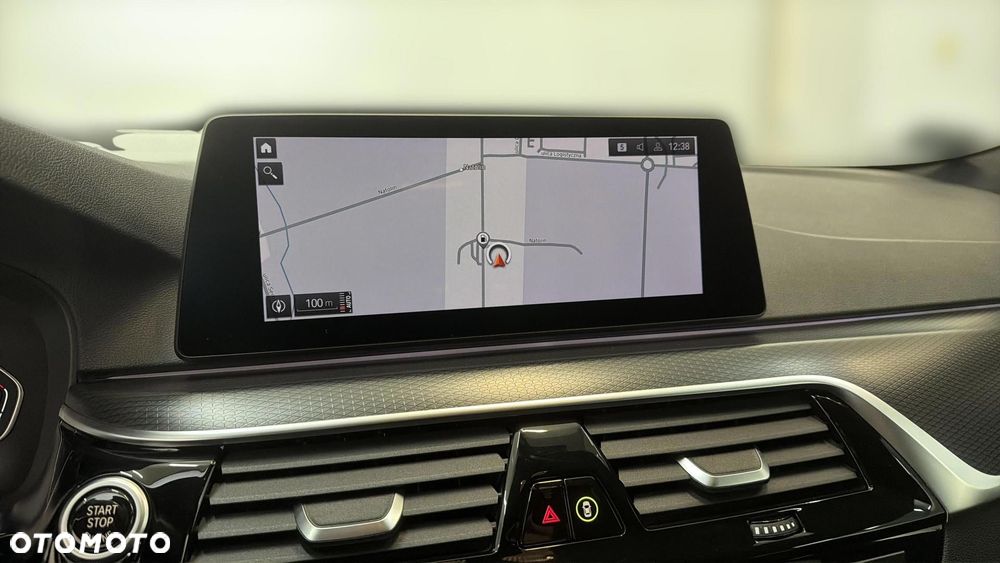 BMW Seria 5 520d xDrive M Sport sport - 28