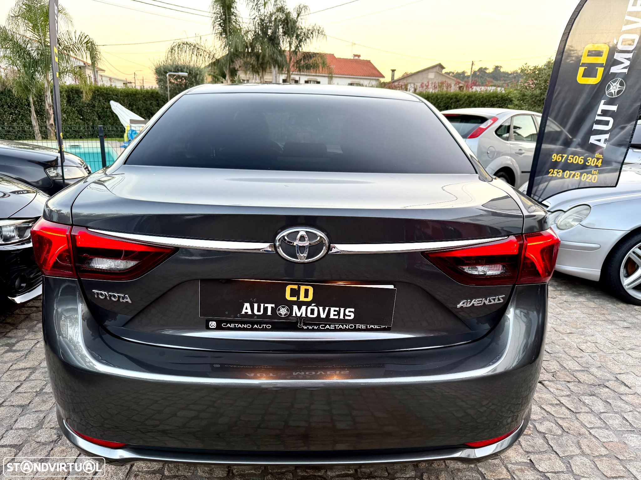 Toyota Avensis SD 1.6 D-4D Luxury+GPS - 3