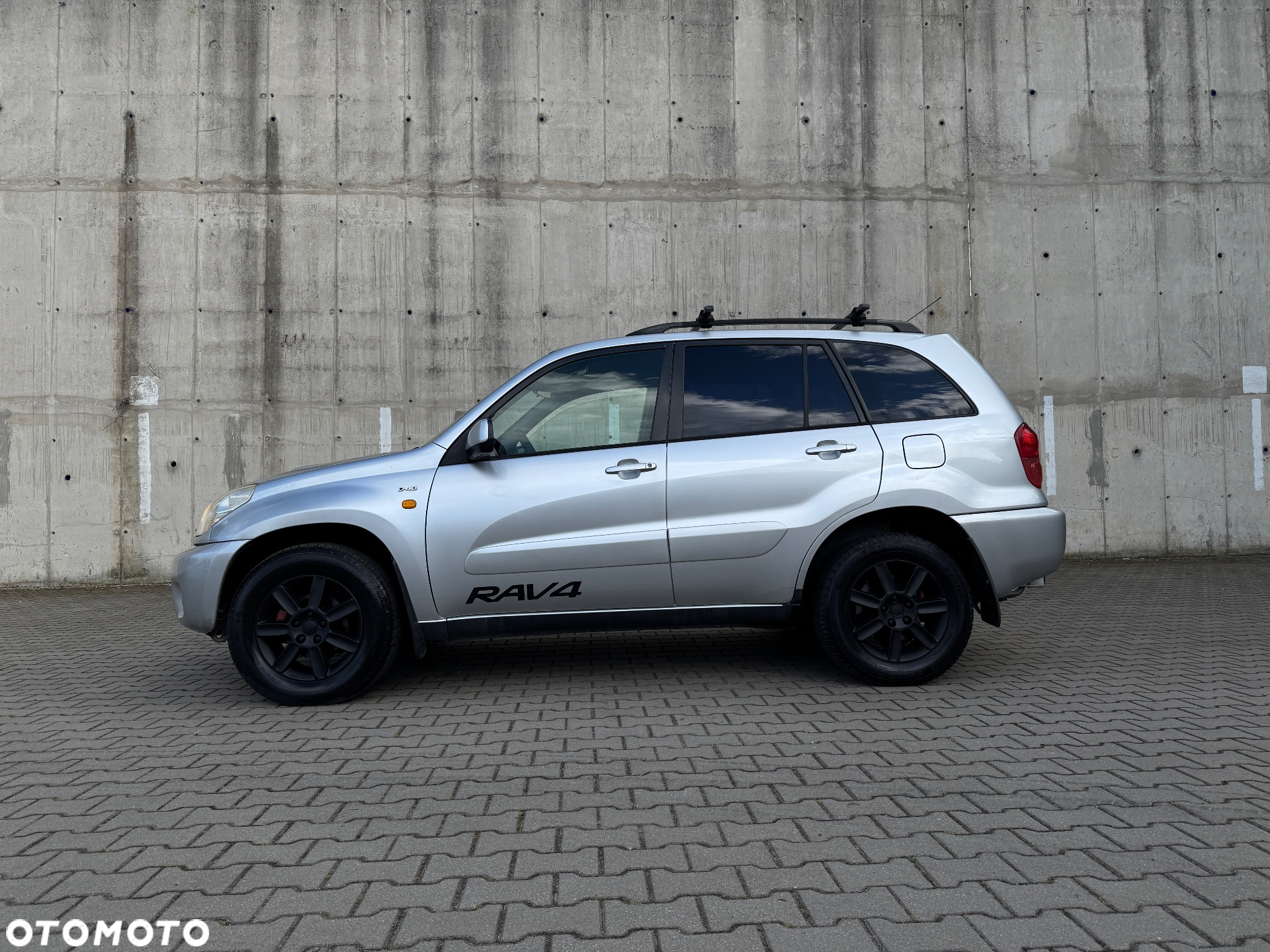 Toyota RAV4 2.0 D-4D 4x4 - 2