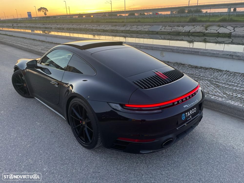 Porsche 911 (992) Carrera 4S PDK - 10