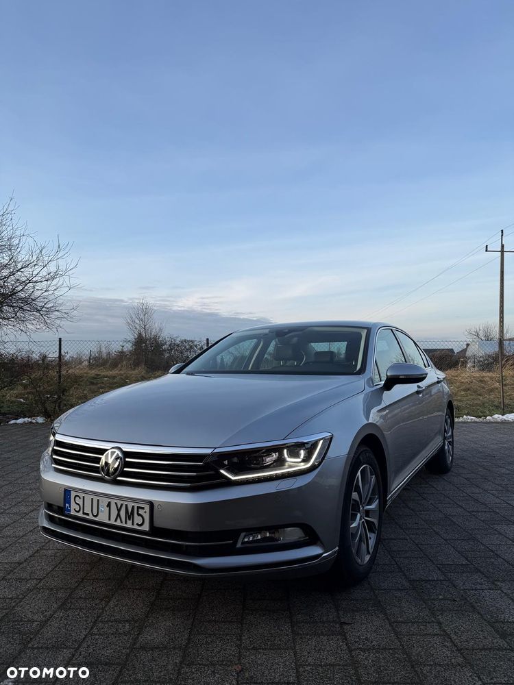 Volkswagen Passat 1.8 TSI BMT Highline - 1