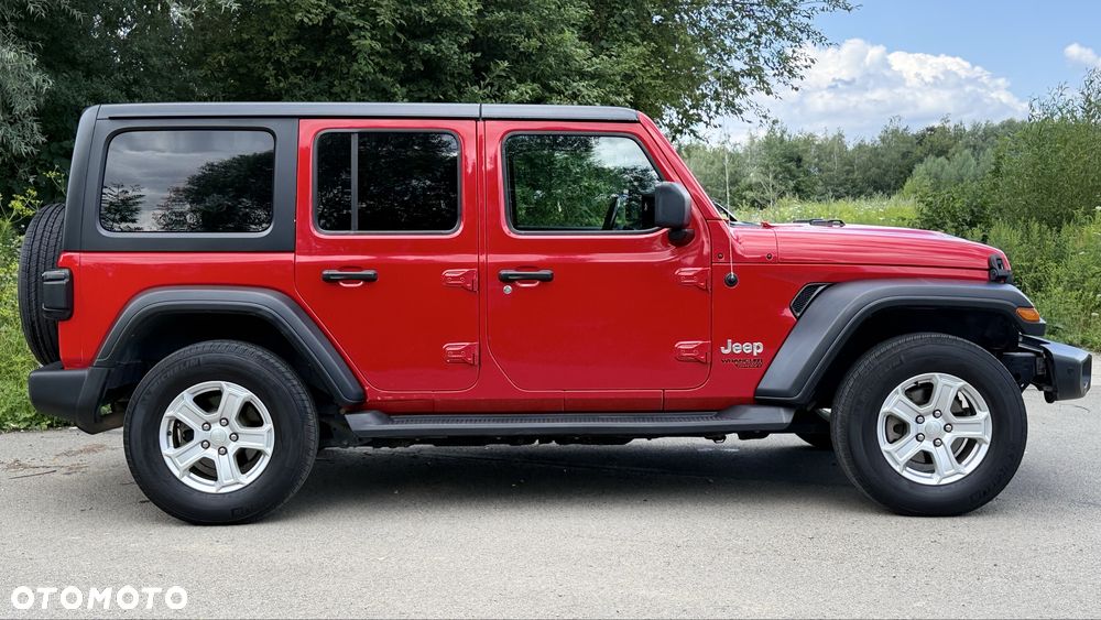 Jeep Wrangler - 4