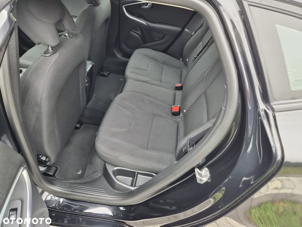 Volvo V40 D2 - 26