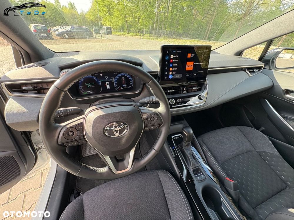 Toyota Corolla 1.8 Business Edition - 24
