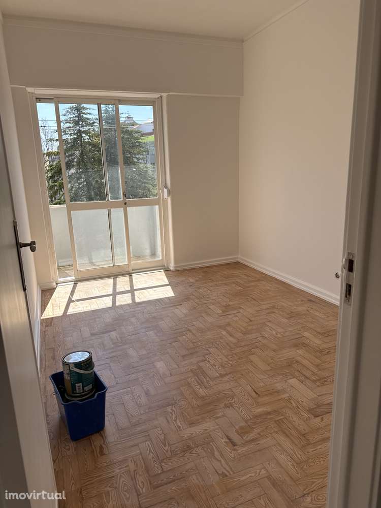 T3 a Estrear em Benfica, perto do Metro - Grande imagem: 2/17