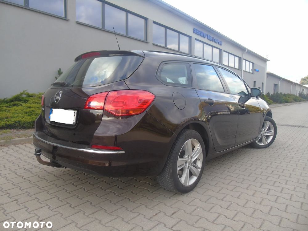 Opel Astra IV 1.6 CDTI Cosmo - 11
