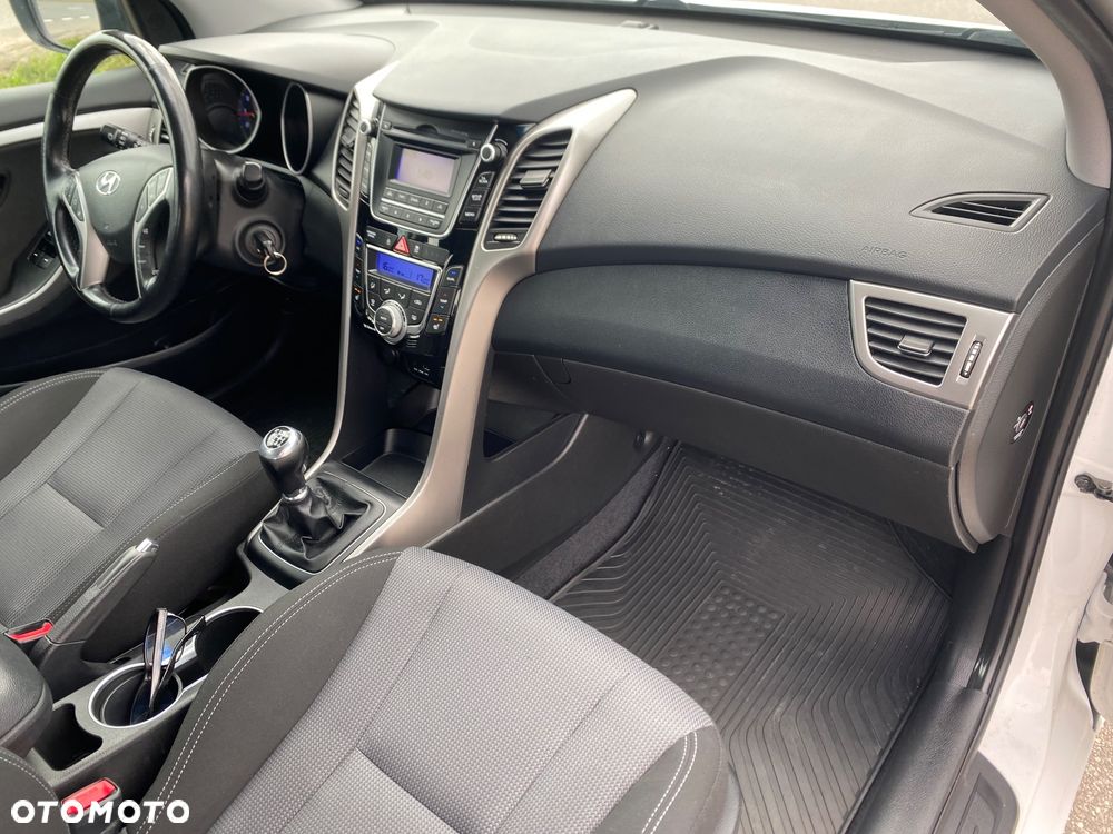 Hyundai i30 - 21