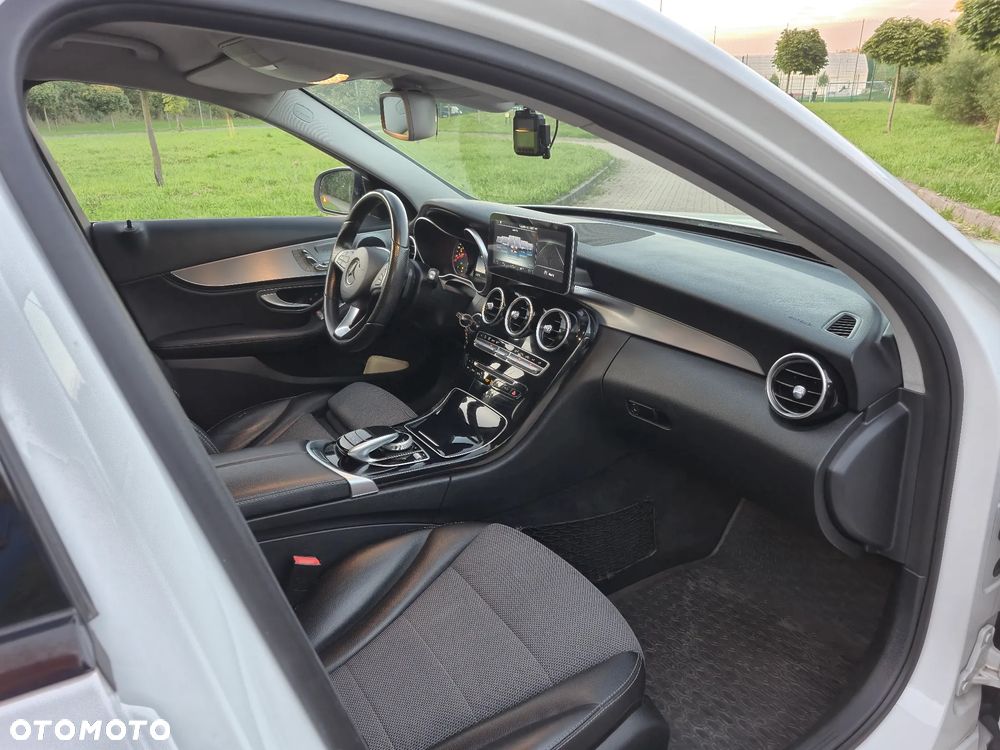 Mercedes-Benz Klasa C 250 (BlueTEC) d 7G-TRONIC - 27