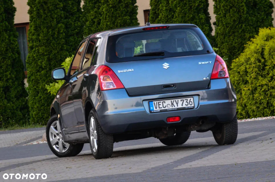 Suzuki Swift 1.3 4x4 Comfort - 3