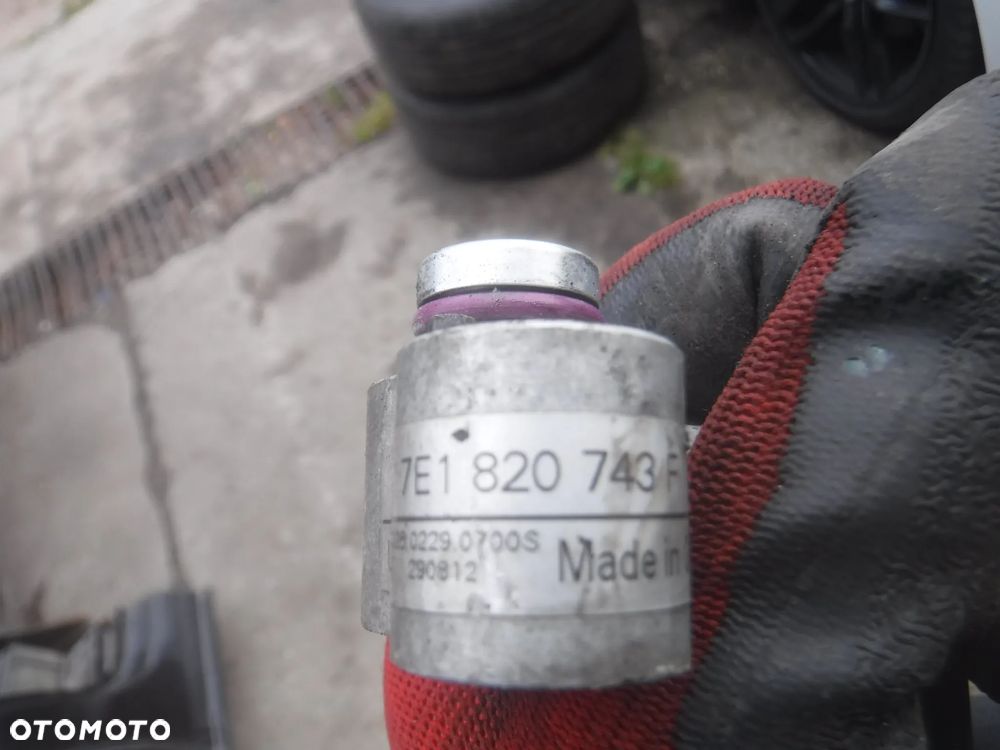 Vw T5 Lift T6 multivan przewod klimatyzacji kpl 7E0820744C 7E1820743F - 3