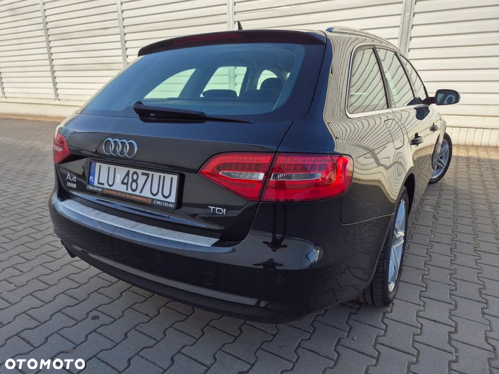 Audi A4 Avant 2.0 TDI DPF clean diesel S line Sportpaket - 24