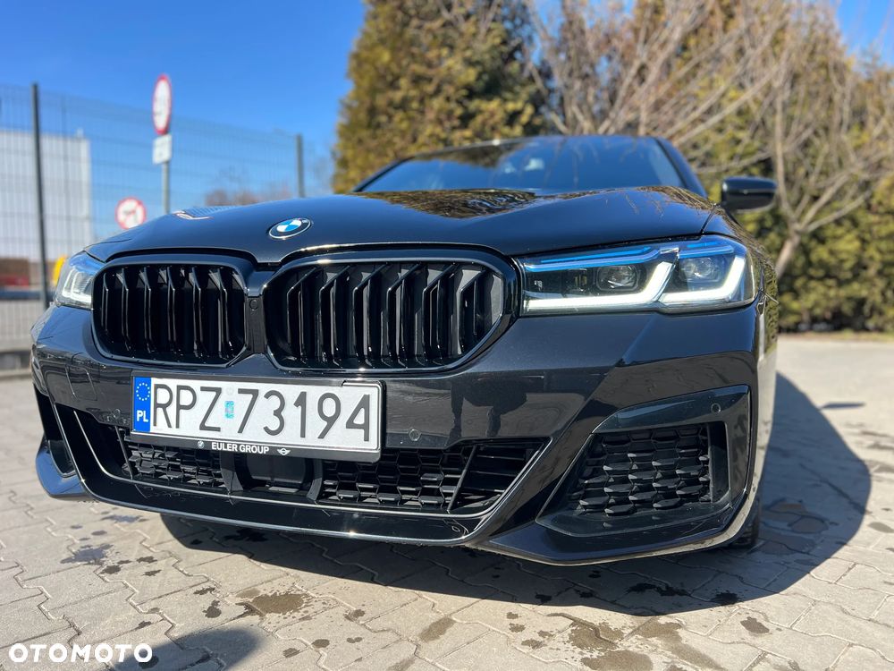 BMW Seria 5 540i xDrive mHEV M Sport sport - 4