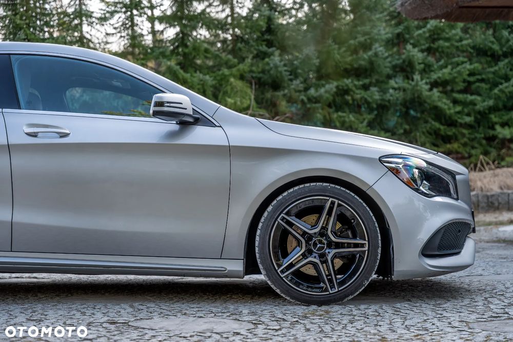 Mercedes-Benz CLA 250 7G-DCT AMG Line - 17