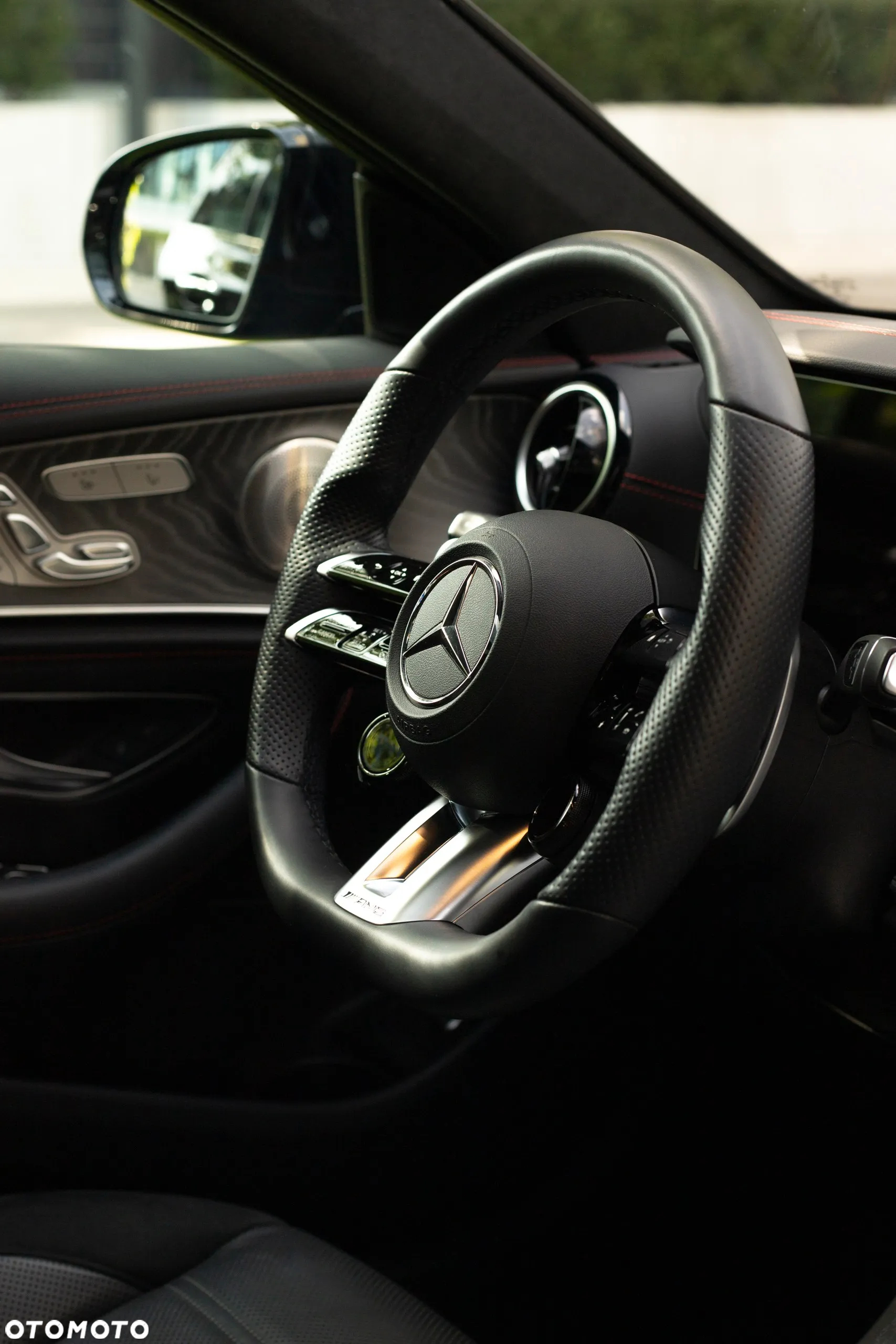 Mercedes-Benz Klasa E AMG 53 4-Matic+ - 25