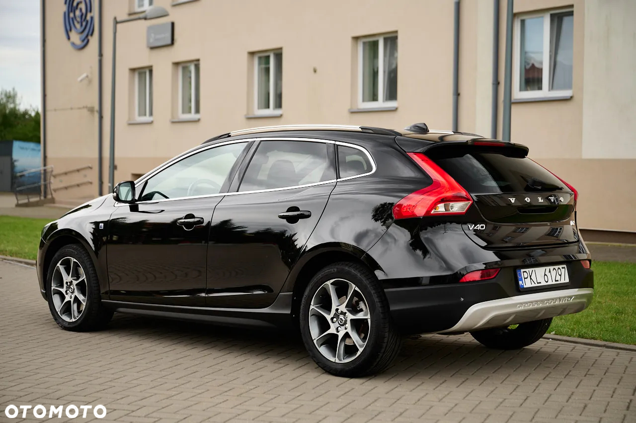 Volvo V40 Cross Country D2 Drive-E Ocean Race - 6