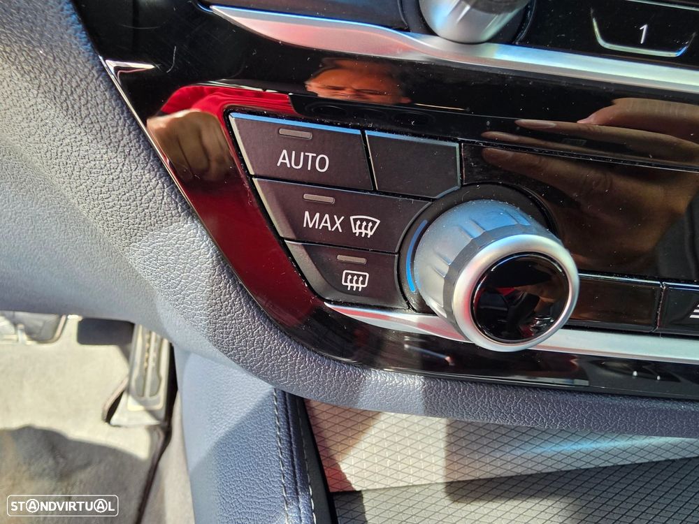 BMW 530 e iPerformance Pack M - 32