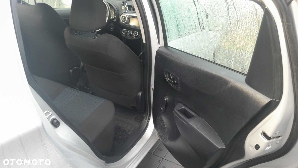 Toyota Yaris - 5
