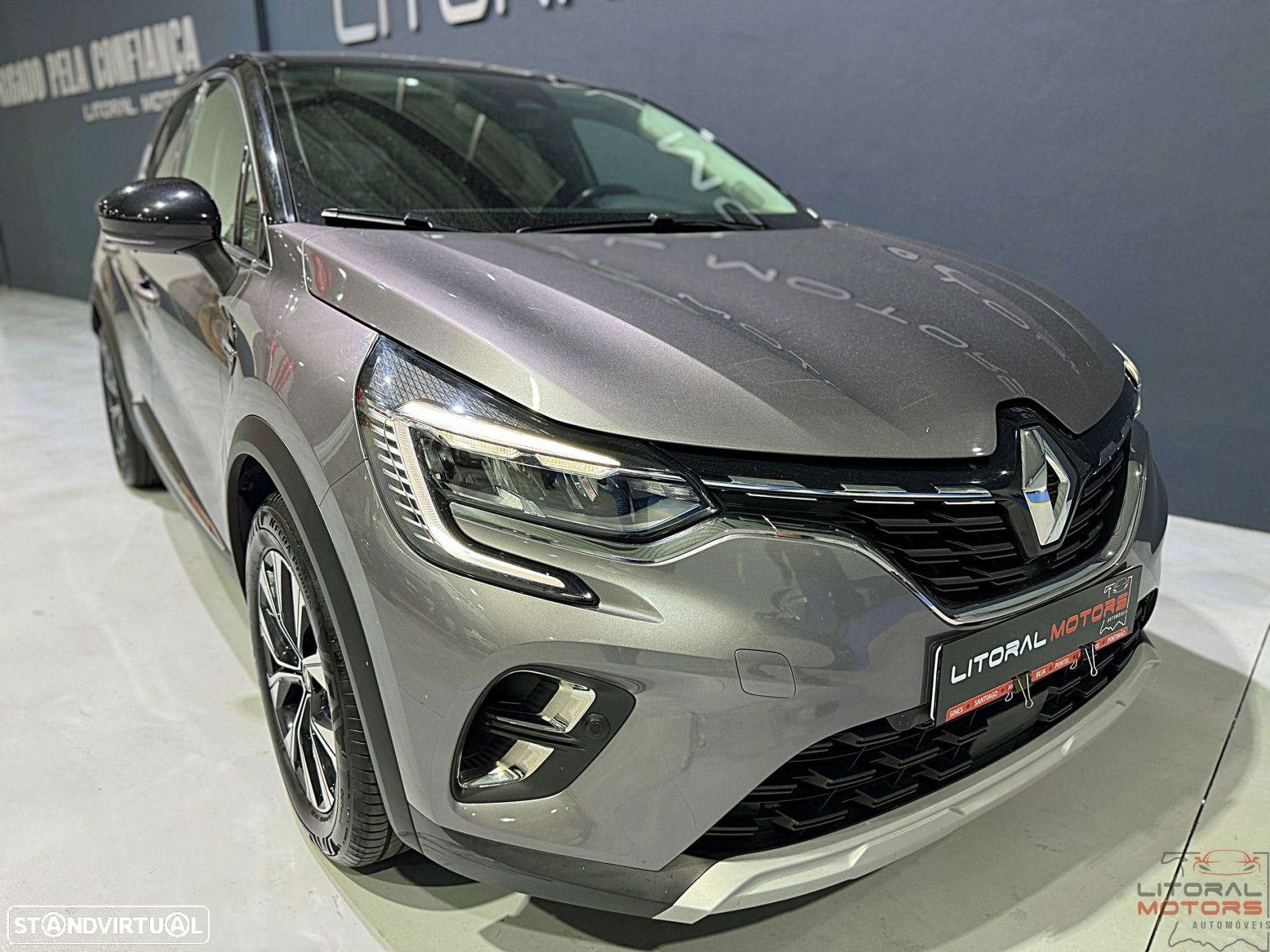 Renault Captur 1.0 TCe Exclusive - 3