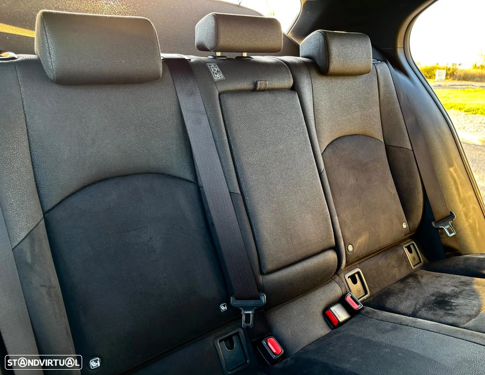 Lexus UX 250h Executive+ - 12