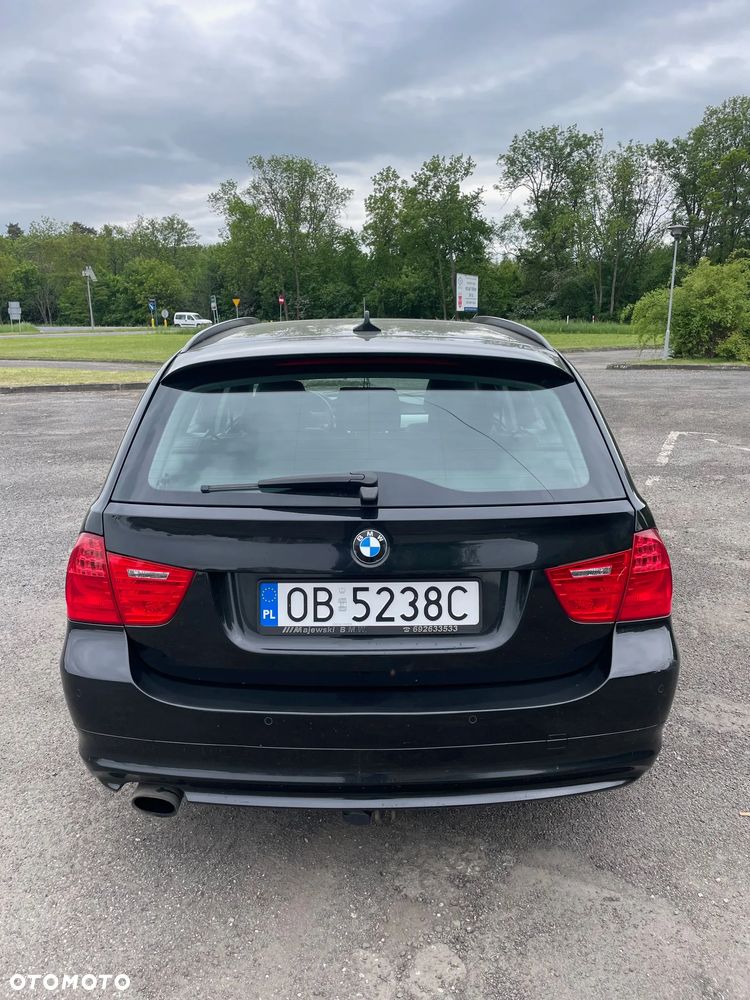 BMW Seria 3 318i Edition Exclusive - 3
