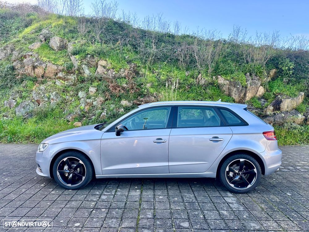Audi A3 Sportback 2.0 TDI Attraction - 3