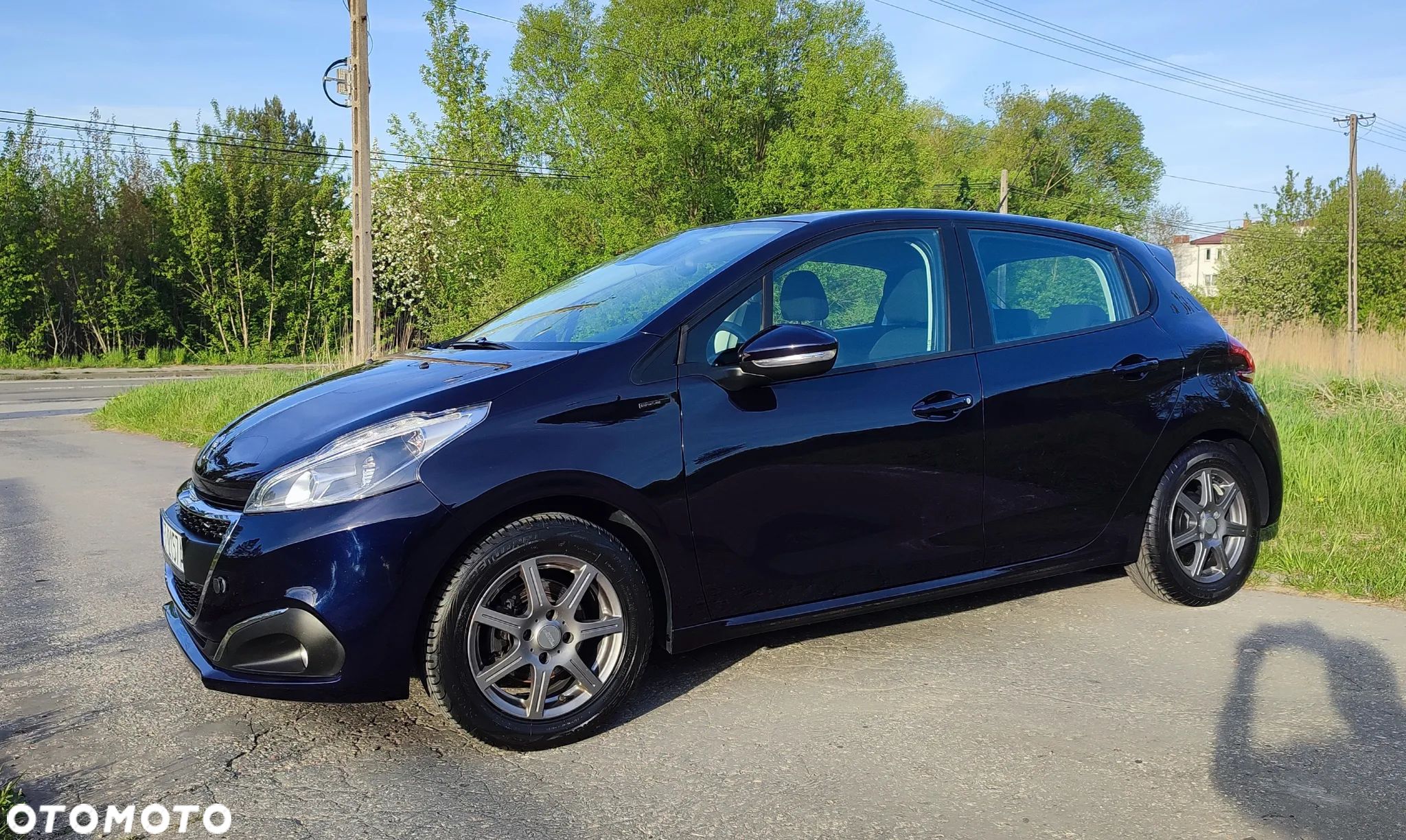 Peugeot 208 - 1