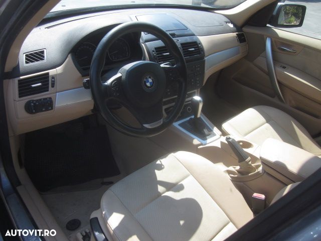 Dezmembrez BMW X3 E83 , AN 2010 , 2.0 D , tip motor N47D20A - 5