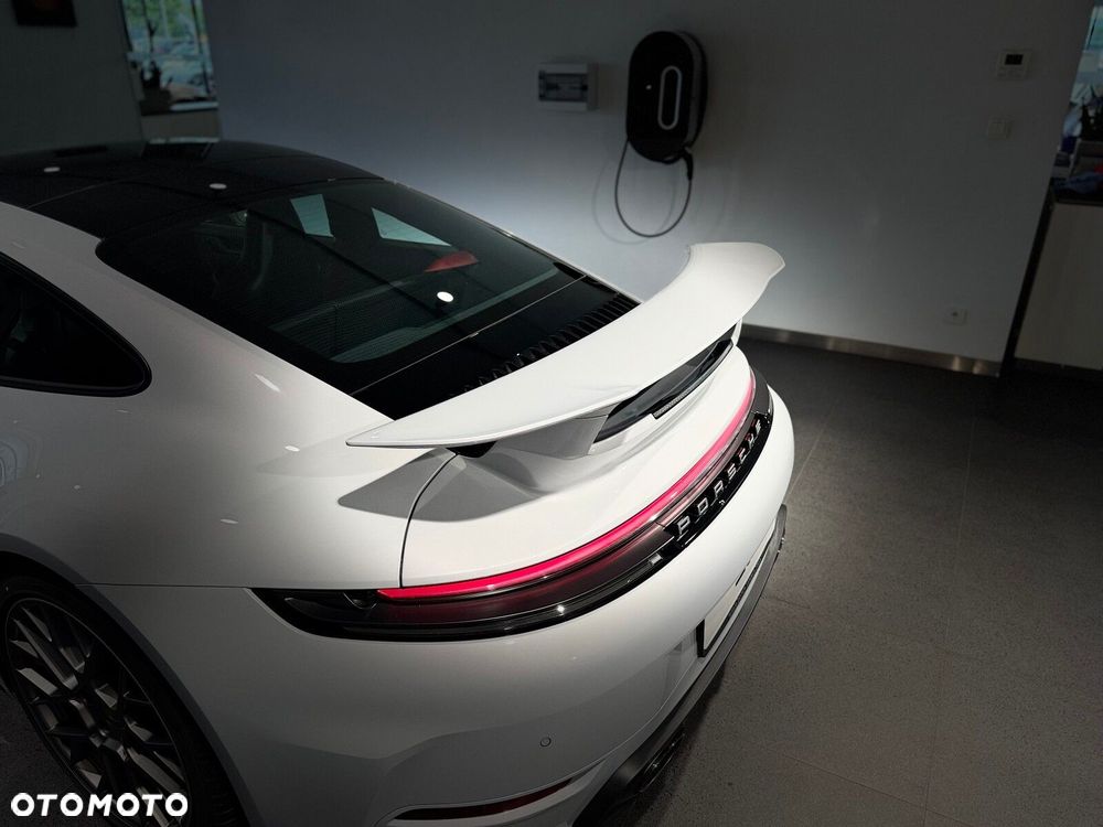 Porsche 911 - 9