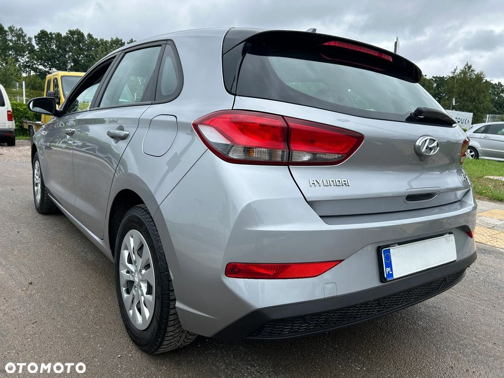 Hyundai i30 1.5 DPI Modern - 9