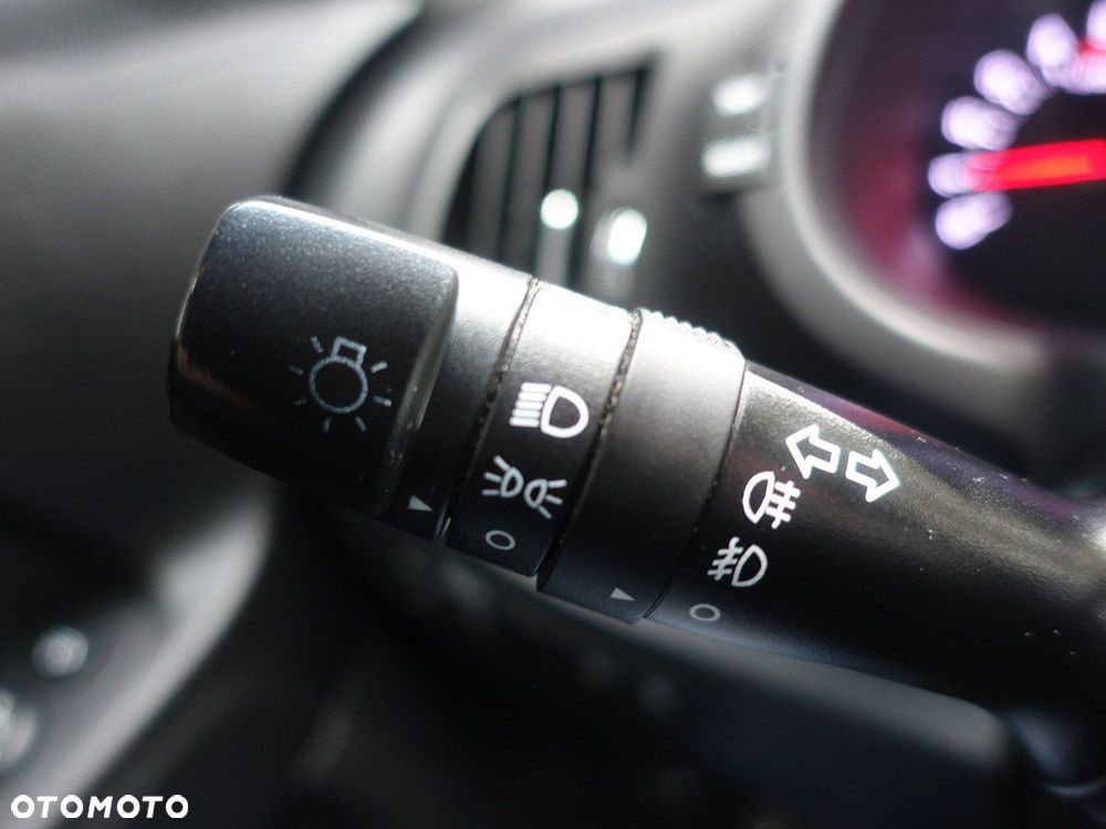 Kia Sportage 1.7 CRDI Business Line L 2WD - 19